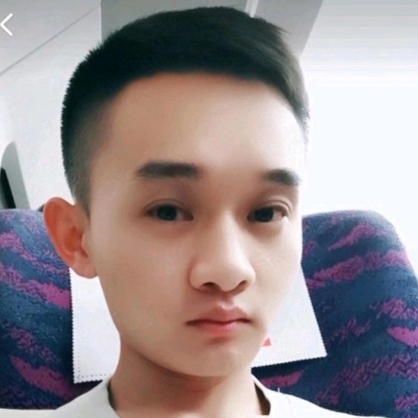 缥缈苦恋自由的照片