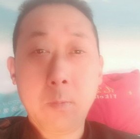 健壮拾忆西牛的照片
