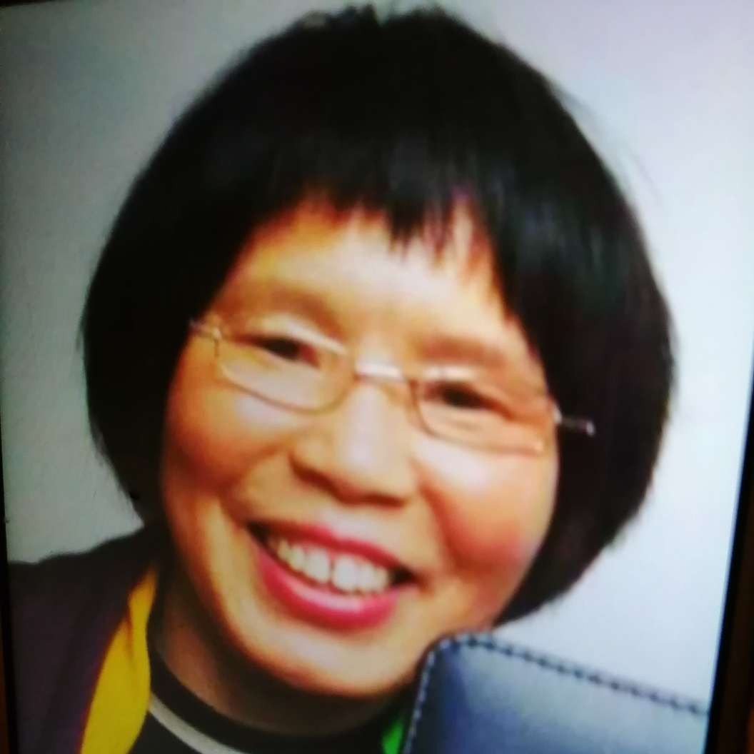 春天浅吻多情的照片