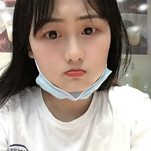 少女甜片的照片