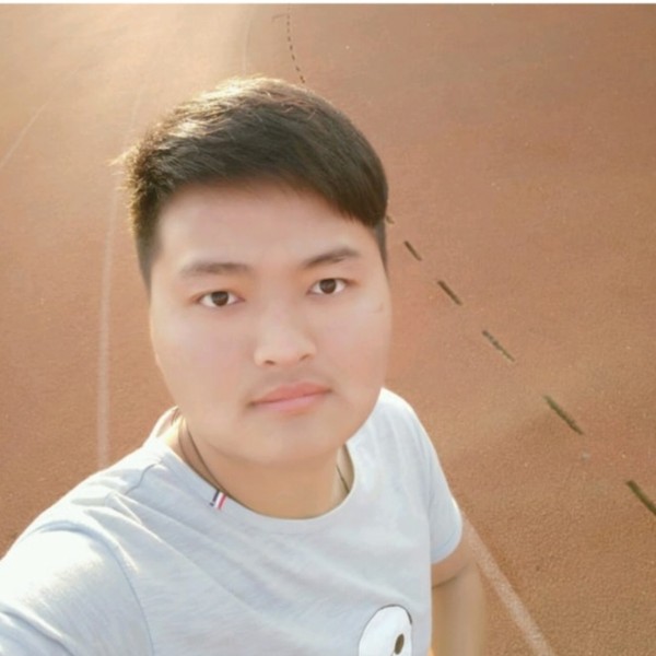 明亮停止花瓣的照片