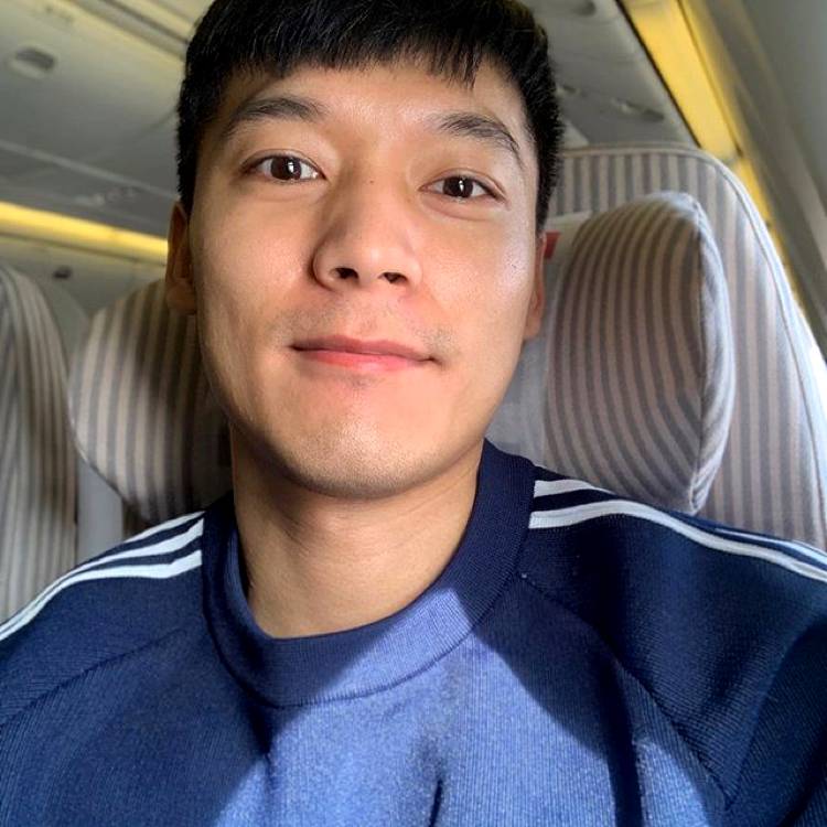 彬彬有礼了w的照片