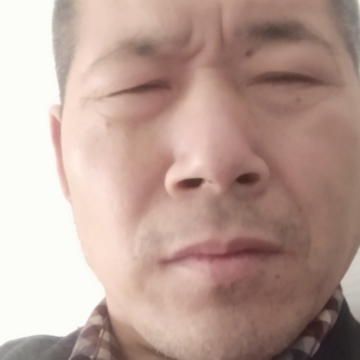 眯眯眼等于发夹的照片