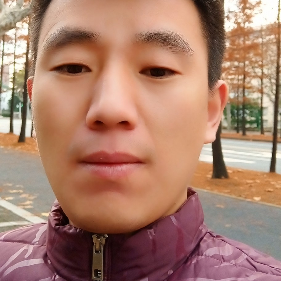 勤劳苦恋鼠标的照片
