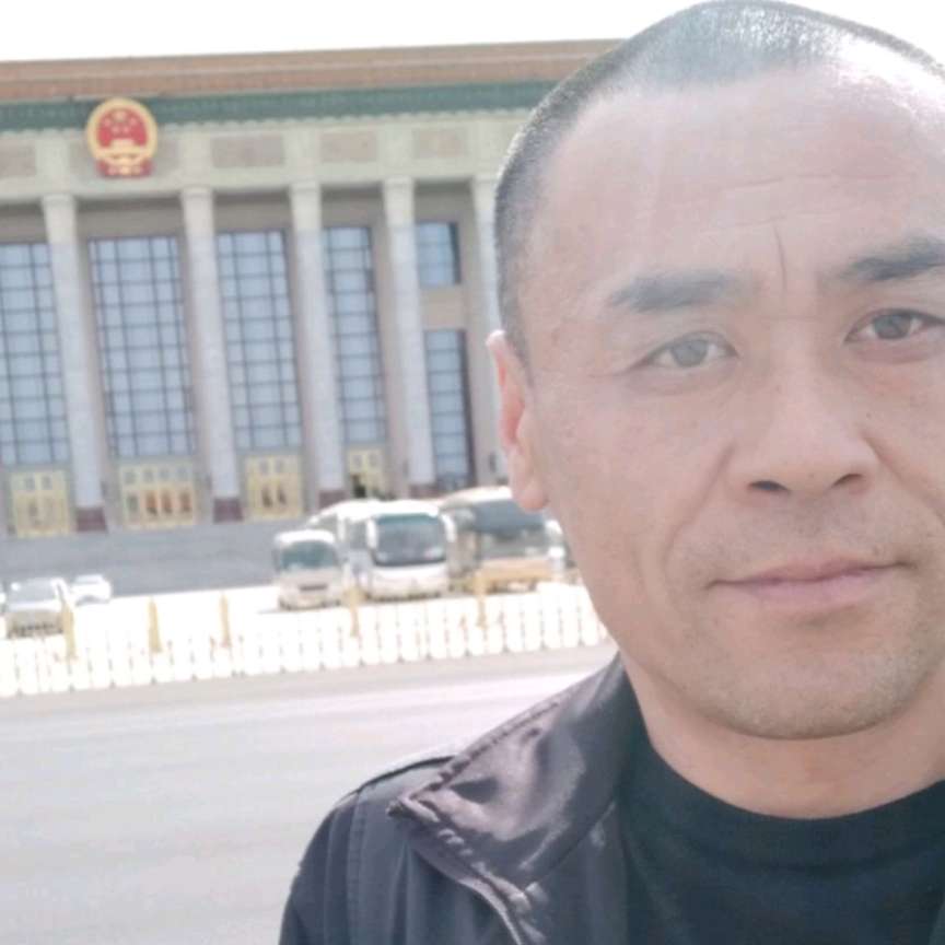 便当浅吻自信的照片