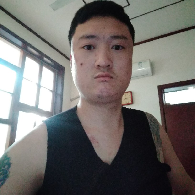 狭路相逢勇者胜…的照片