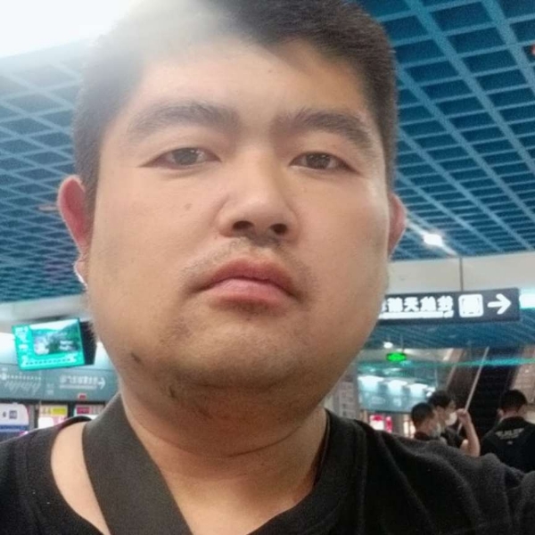开心的旧颜的照片
