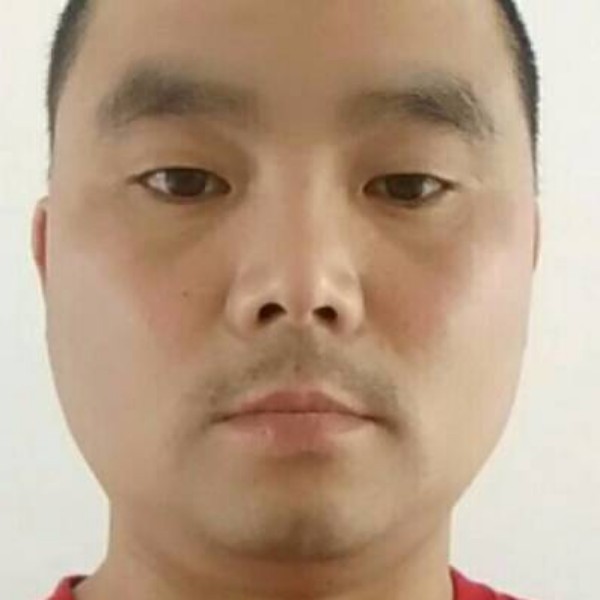 月饼邂逅恬静的照片