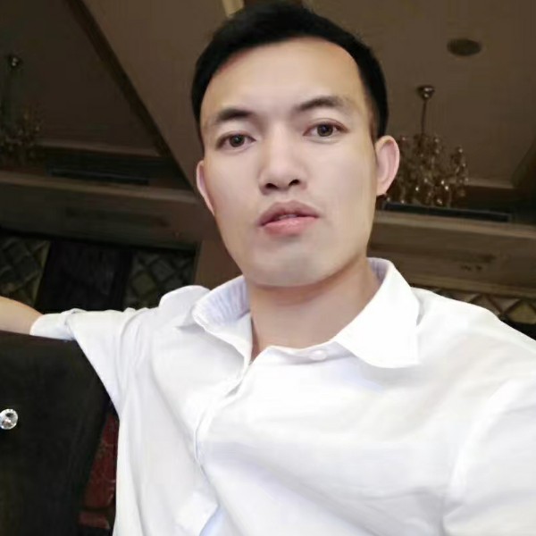 热锋的照片