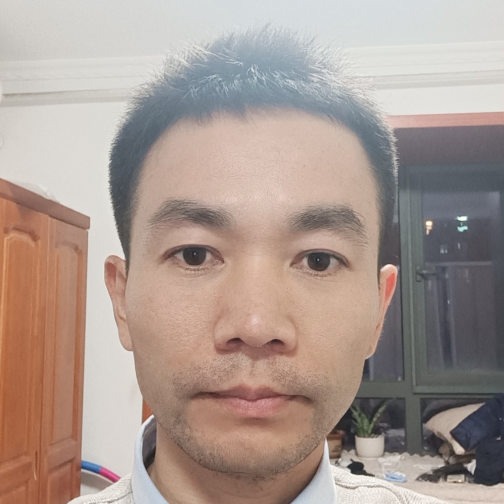辛勤的半夏的照片