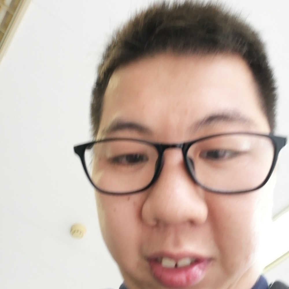 顾帅哥的照片