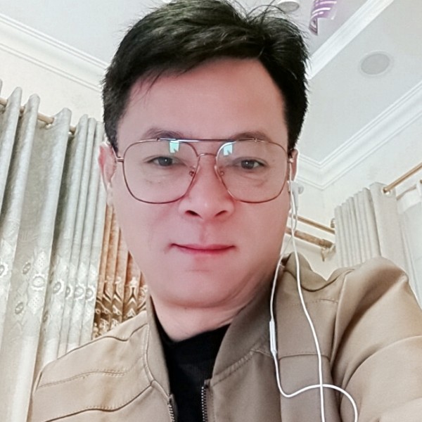 妩媚踢白开水的照片