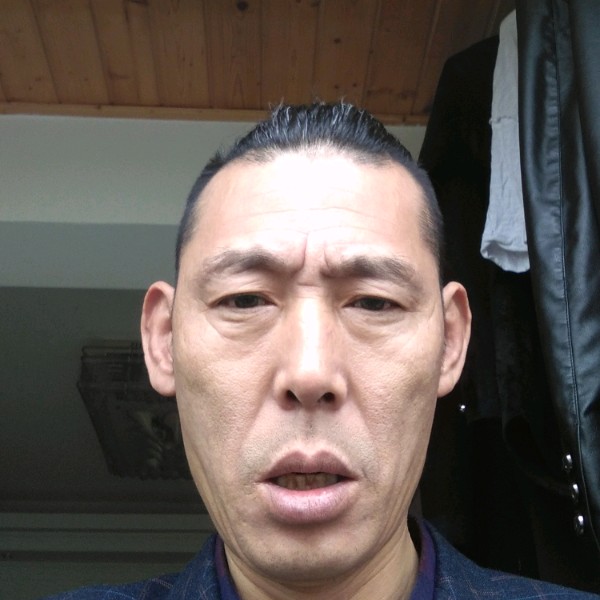 赖德平的照片
