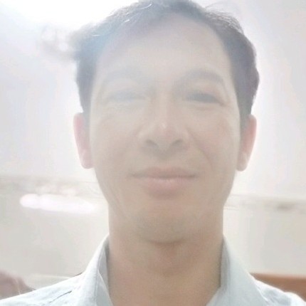 冷静爱睫毛的照片
