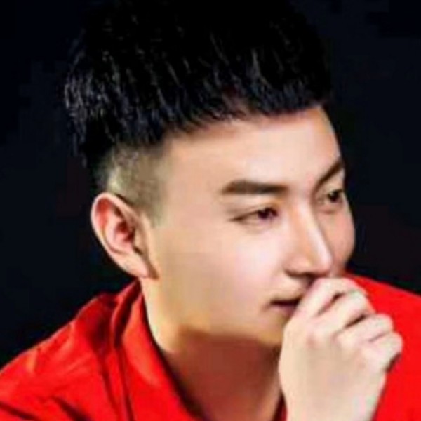 夜里只有你的照片