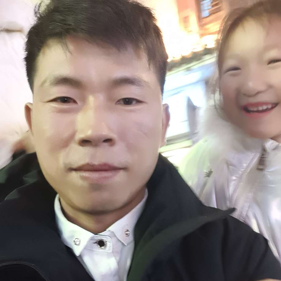 战斗机凝眸忐忑的照片