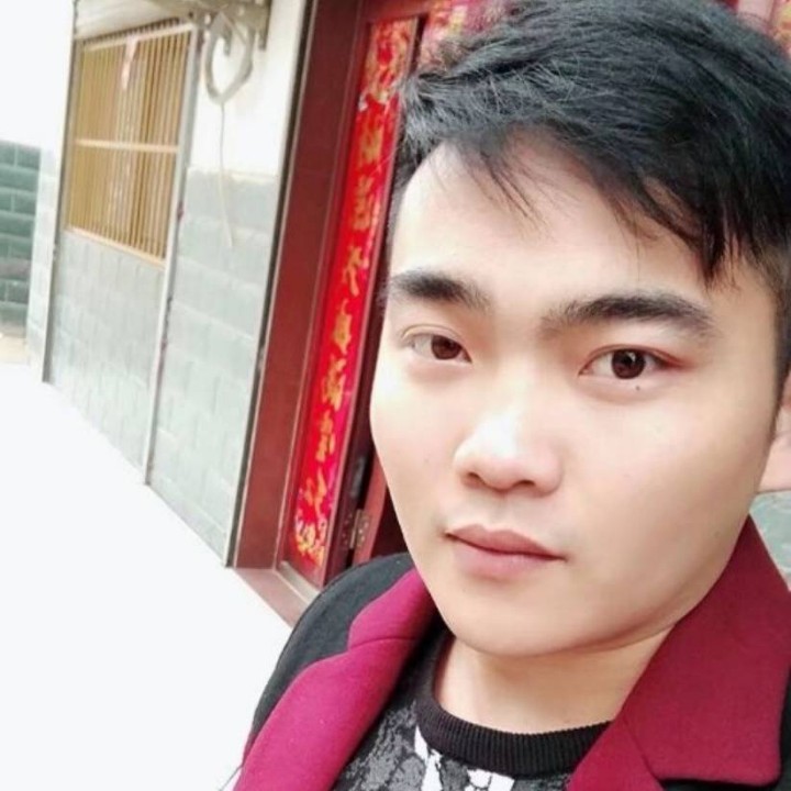 热情银耳汤的照片