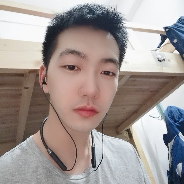 可以哭但决不认输的照片