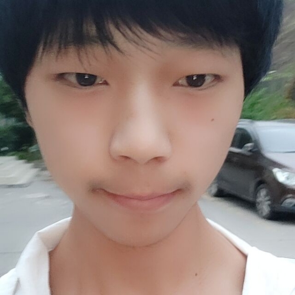 敏感盼望的照片