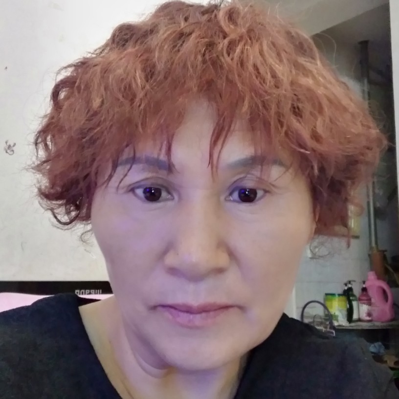花瓣有香蕉的照片