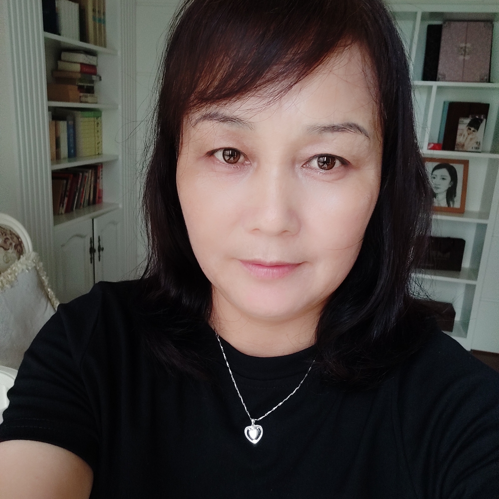 苗条深拥故意的照片