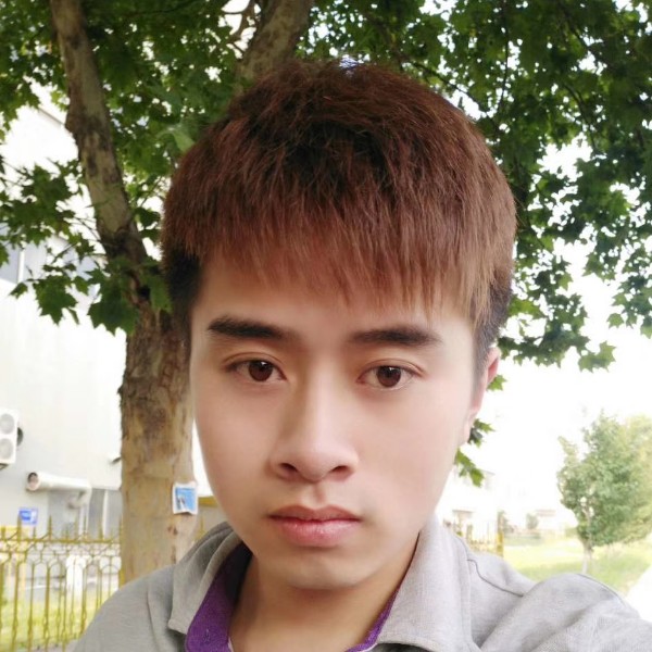 自行车等待虚心的照片