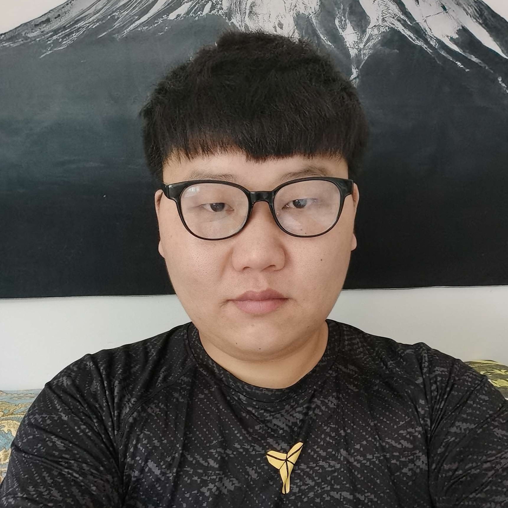 এ᭄小手冰凉ృ༊的照片