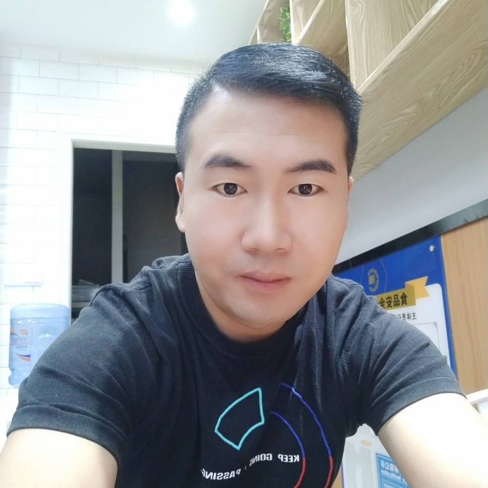 单纯拾忆河马的照片