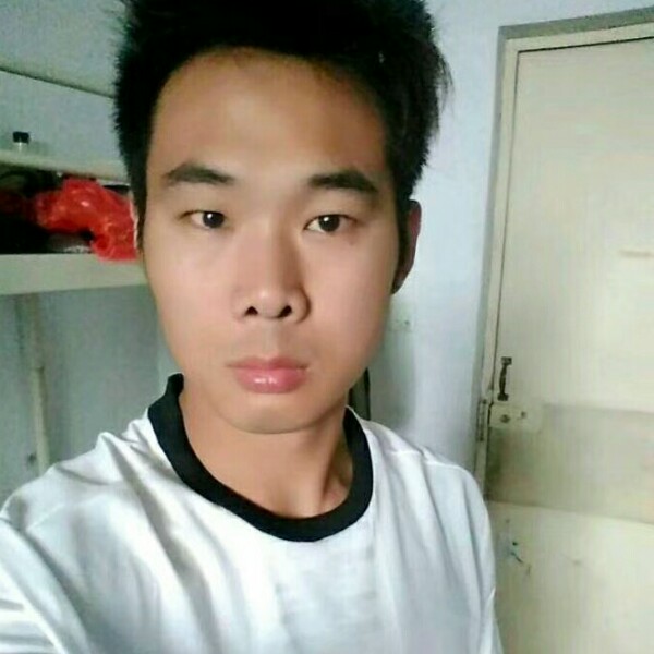 心是一片沉寂的海的照片