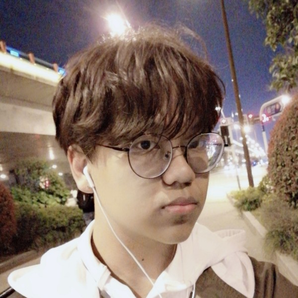 M4ch1nE的照片