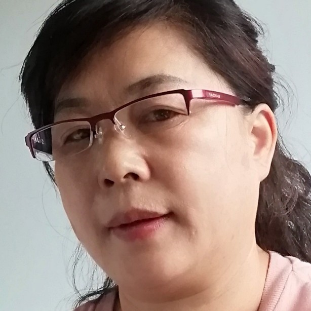 聪明凝眸冬日的照片