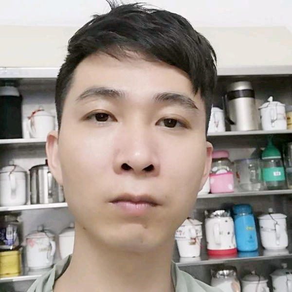 邓伙成的照片