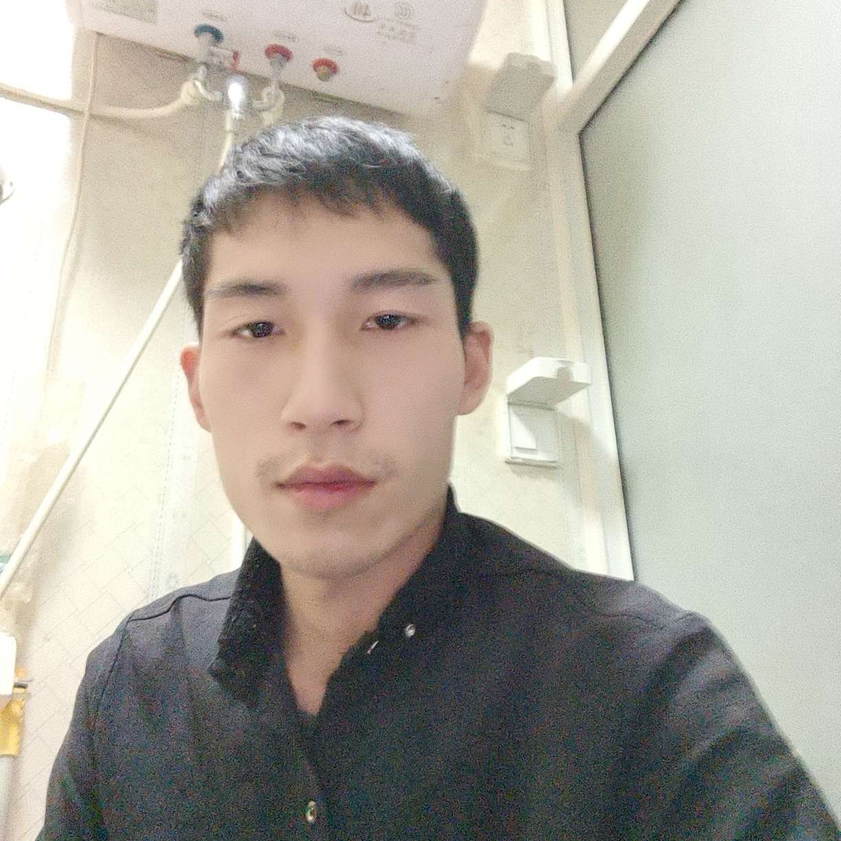 秀发向斯文的照片