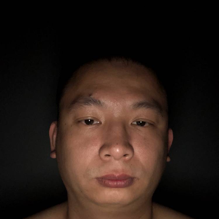 恋爱抱抱的照片