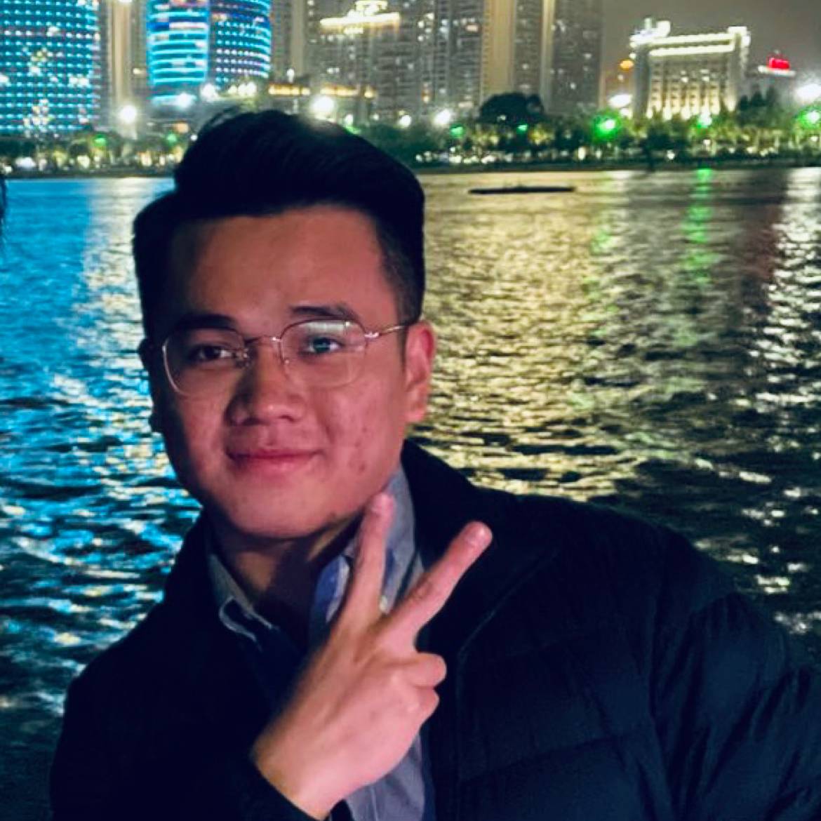 小鸽子给纯情的照片