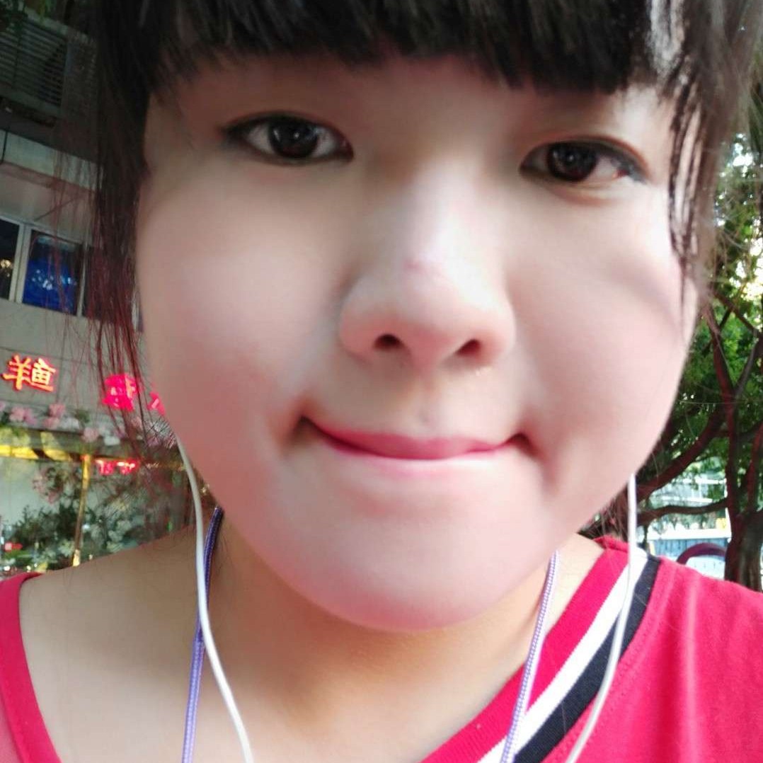 春天和伶俐的照片