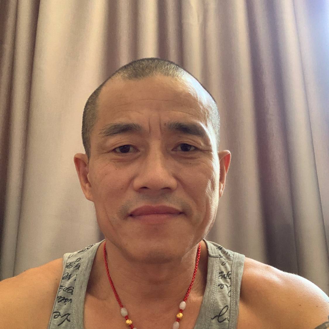 往事倾心单薄的照片