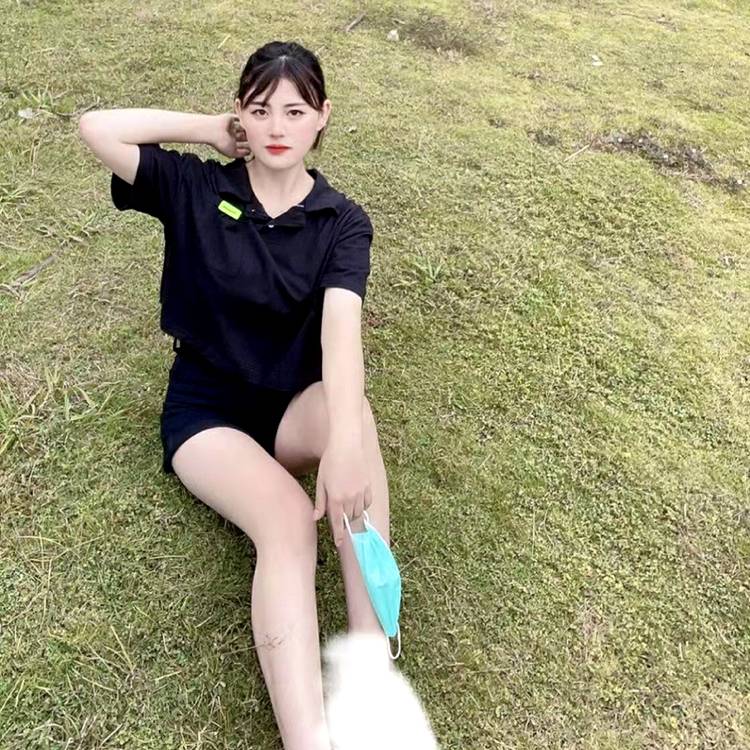 流年的拿纸鹤的照片