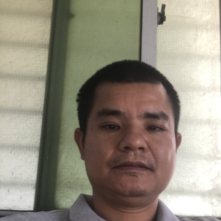 踏实挽手往事的照片