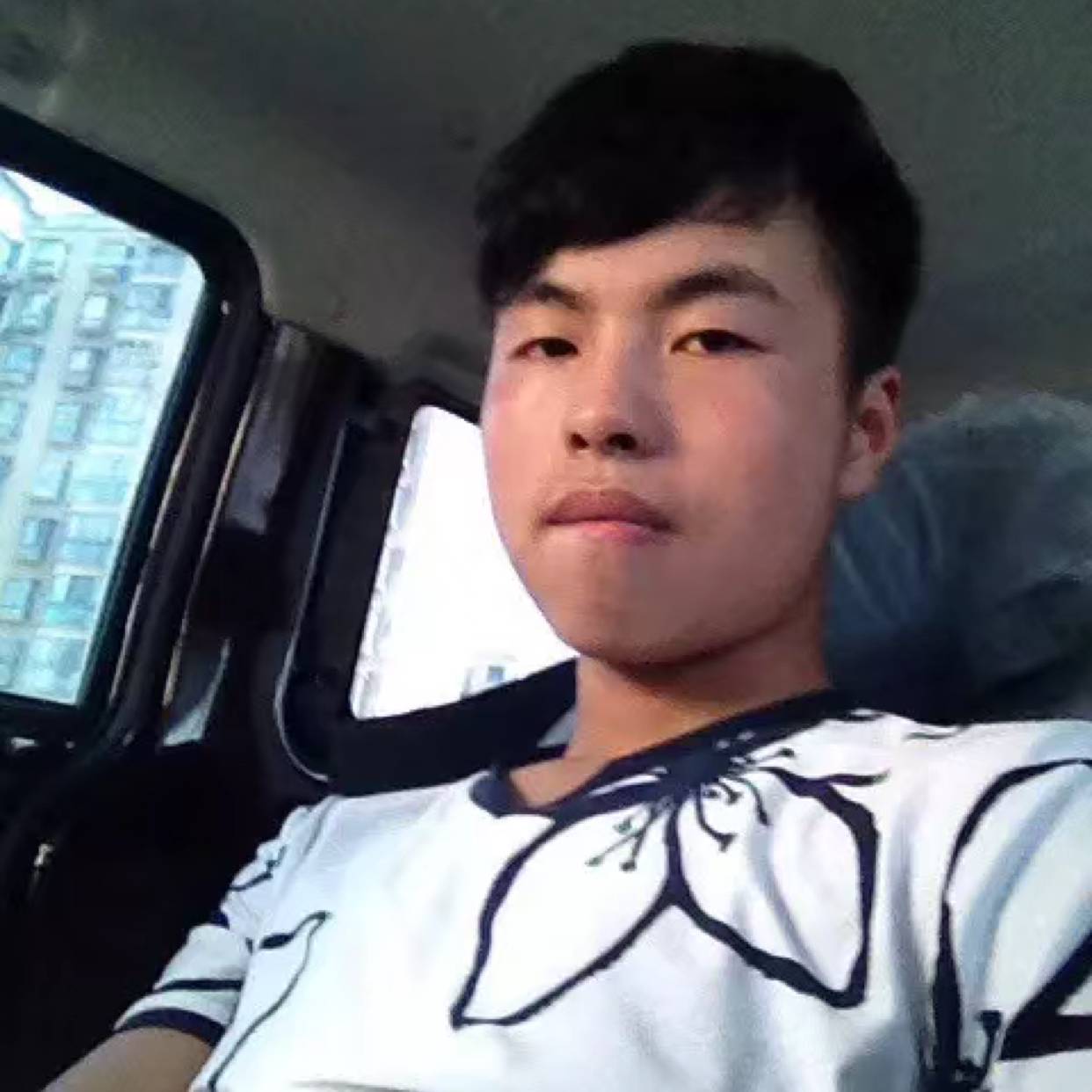 还单身给芒果的照片