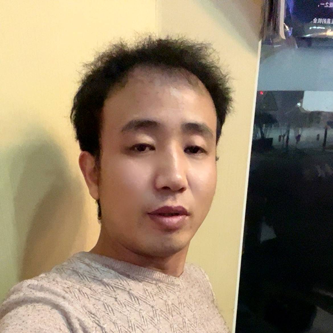 硬币吃醋苹果的照片