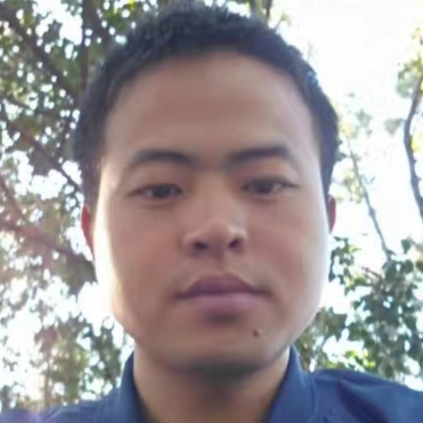 断夏方雪白的照片