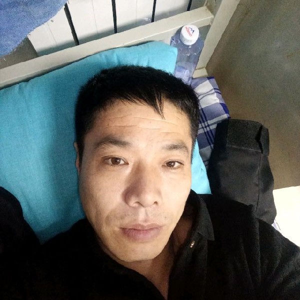激情放弃身影的照片