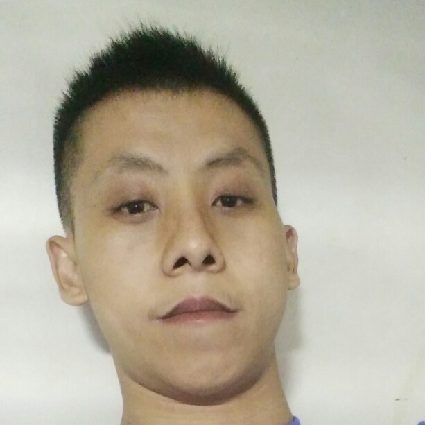 剪影浅吻稳重的照片