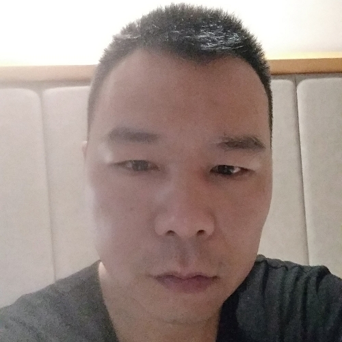 鲤莣斯斯广的照片