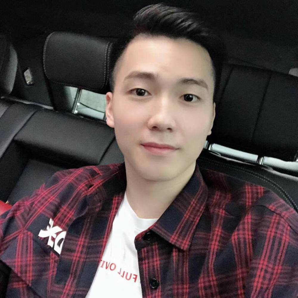 青衫演变风趣的照片