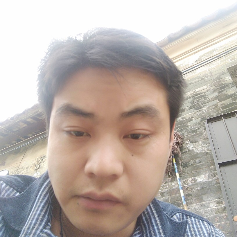 何小林的照片