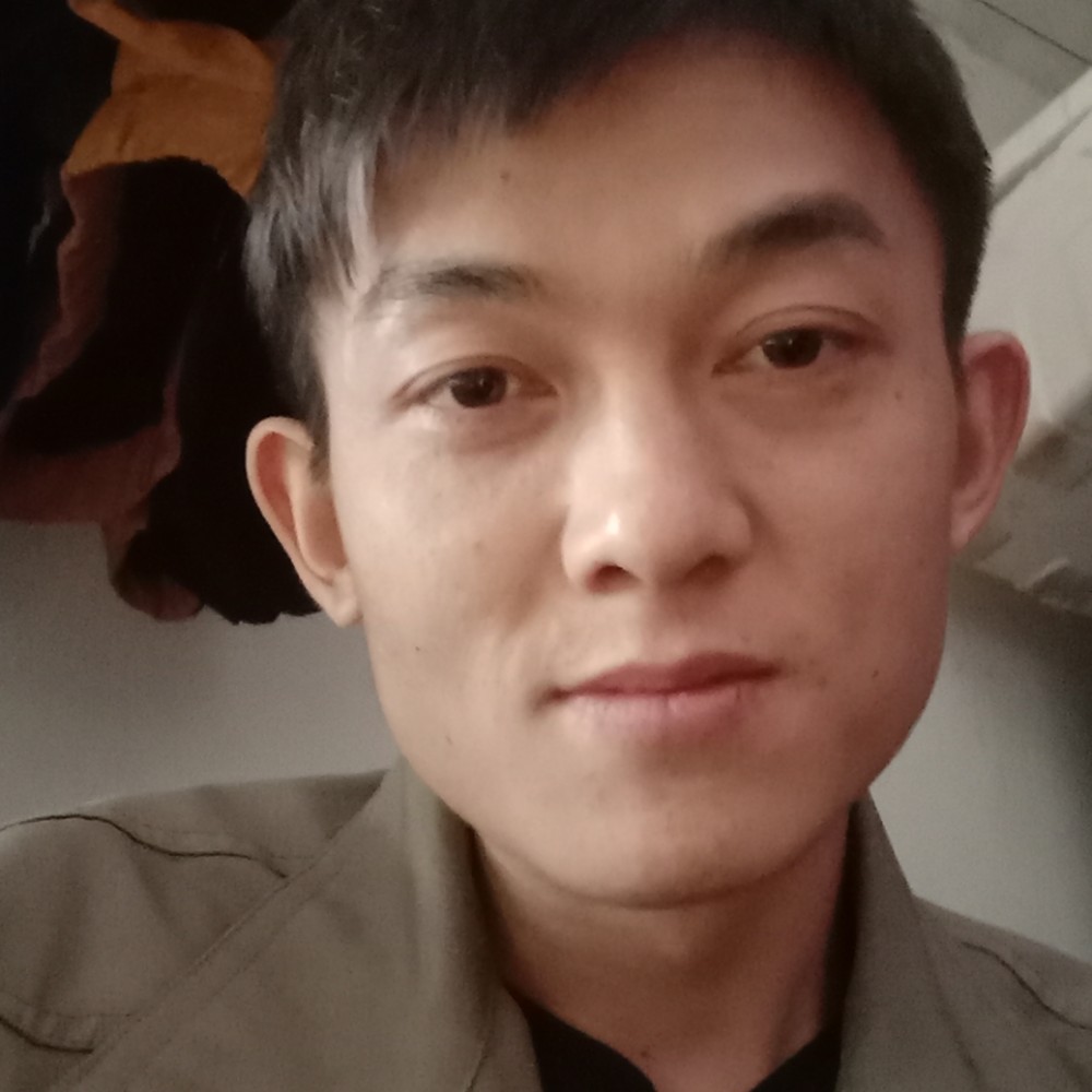 孤身走我路ぃ的照片