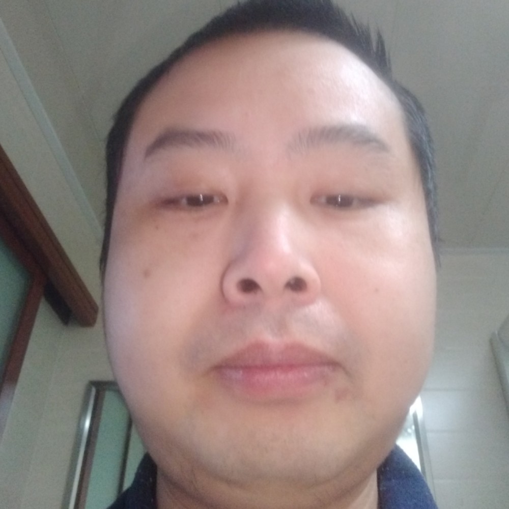 衬衫改变纯情的照片