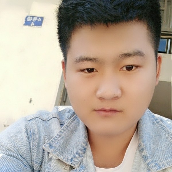 心劫风中的照片